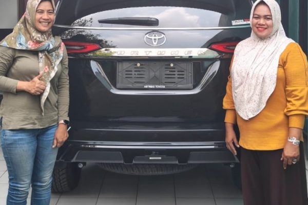 Ibu Eka