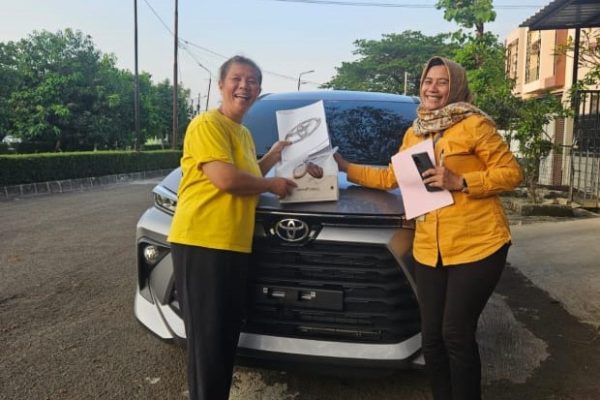 Ibu. Dinda